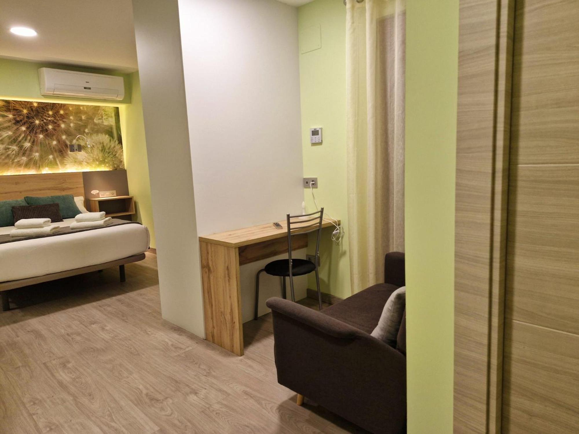 Feeling Home - Suites&Rooms レオン エクステリア 写真