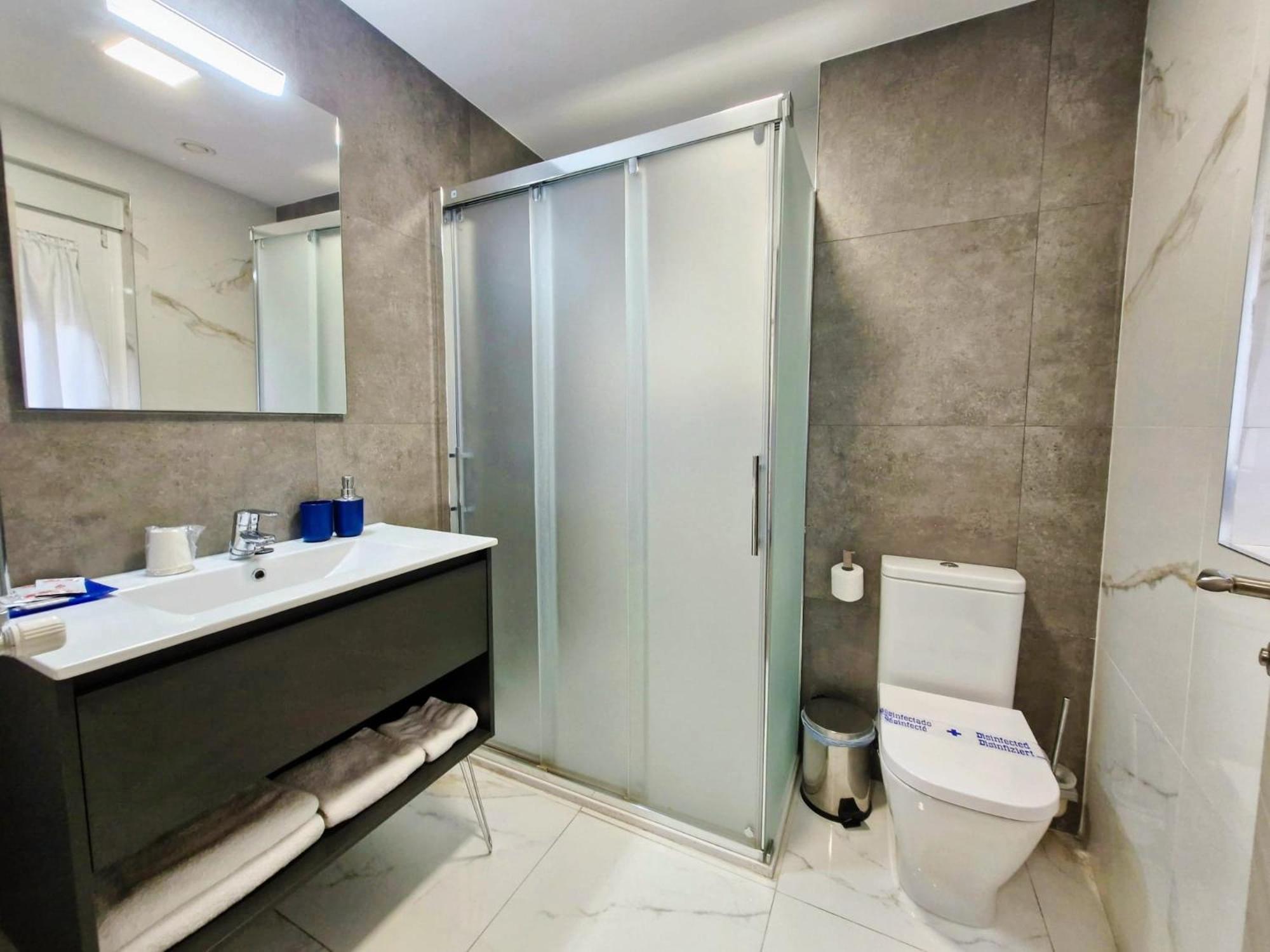 Feeling Home - Suites&Rooms レオン エクステリア 写真