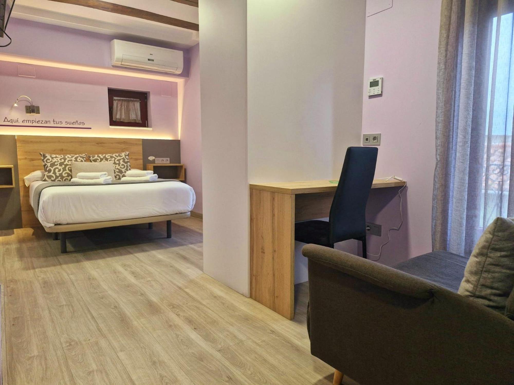 Feeling Home - Suites&Rooms レオン エクステリア 写真